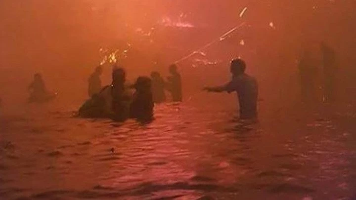 H συγκλονιστική φωτογραφία που αποτυπώνει την κόλαση που έζησαν όσοι ήρθαν αντιμέτωποι με την πύρινη λαίλαπα